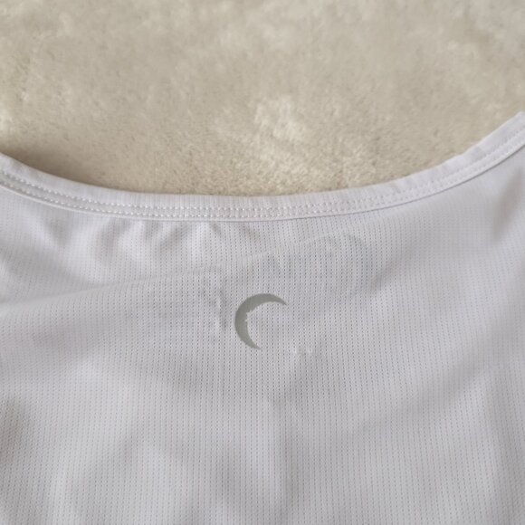 3/$30 ZYIA breathable and flowy athletic tank - Picture 7 of 8